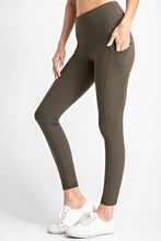 Load image into Gallery viewer, BUTTER SOFT POCKET LEGGINGS (FULL LENGTH WITH SIDE POCKETS)
